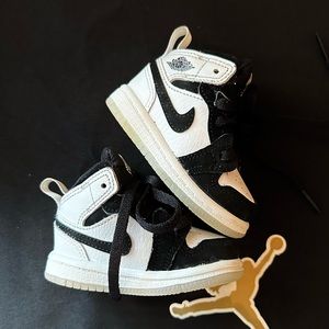 3C Nike Jordan 1 Retro Mid OG In Black, White